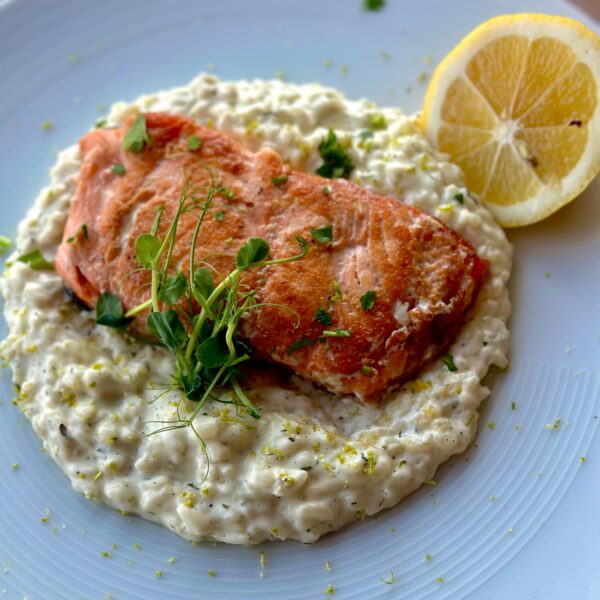 Somon cu risotto și unt aromatizat