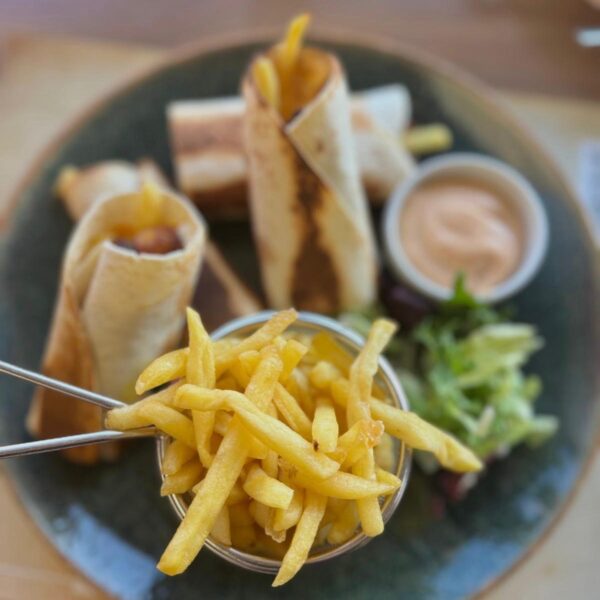 Roll Kebab cu cartofi pai