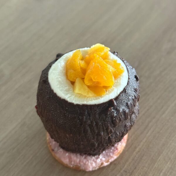 Nucă de cocos cu piure de mango